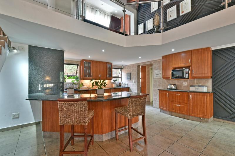 4 Bedroom Property for Sale in Glenvista Gauteng