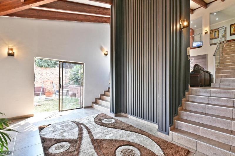 4 Bedroom Property for Sale in Glenvista Gauteng