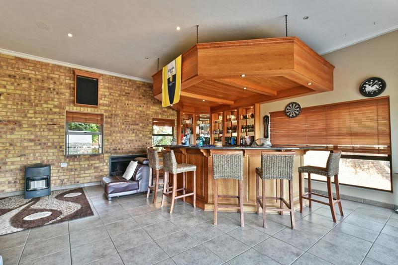 4 Bedroom Property for Sale in Glenvista Gauteng