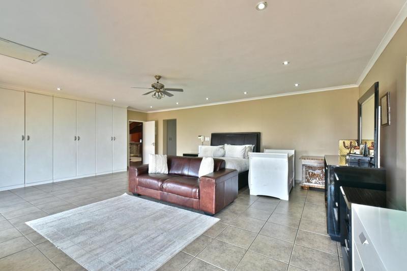 4 Bedroom Property for Sale in Glenvista Gauteng