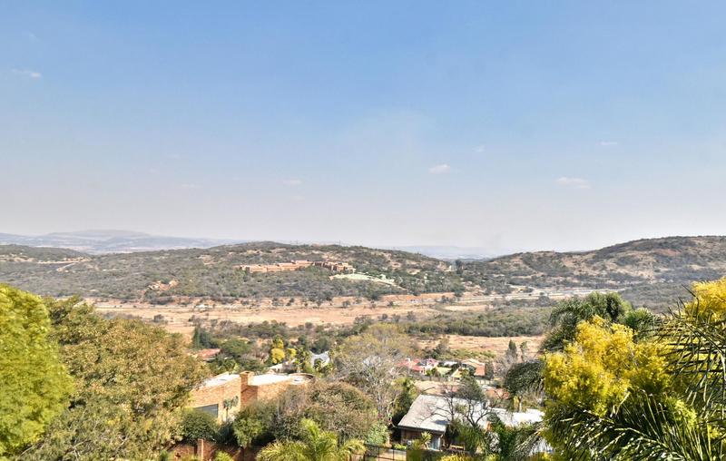4 Bedroom Property for Sale in Glenvista Gauteng