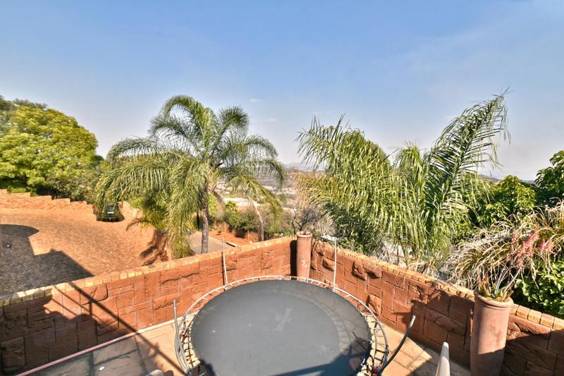 4 Bedroom Property for Sale in Glenvista Gauteng