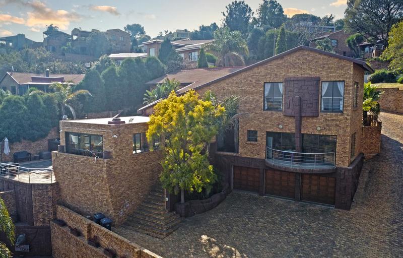 4 Bedroom Property for Sale in Glenvista Gauteng