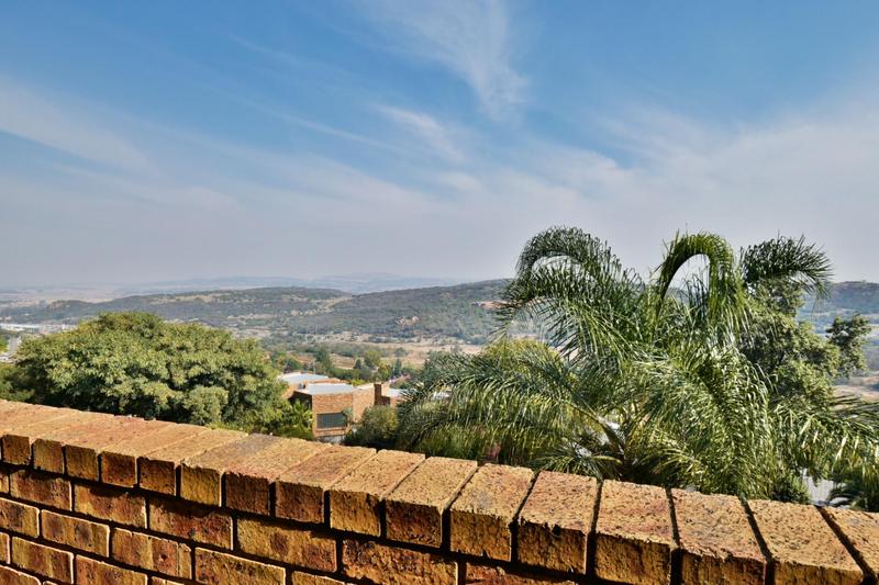 4 Bedroom Property for Sale in Glenvista Gauteng