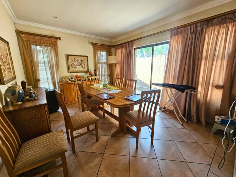 To Let 3 Bedroom Property for Rent in Glen Marais Gauteng