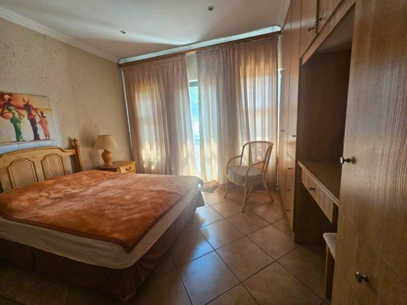 To Let 3 Bedroom Property for Rent in Glen Marais Gauteng