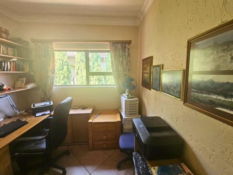 To Let 3 Bedroom Property for Rent in Glen Marais Gauteng