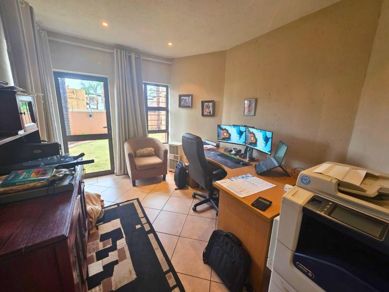 3 Bedroom Property for Sale in Glen Marais Gauteng