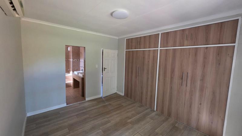 4 Bedroom Property for Sale in Garsfontein Gauteng