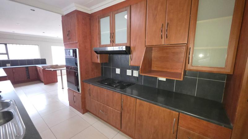 4 Bedroom Property for Sale in Garsfontein Gauteng