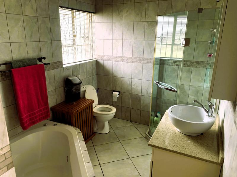 4 Bedroom Property for Sale in Freeway Park Gauteng