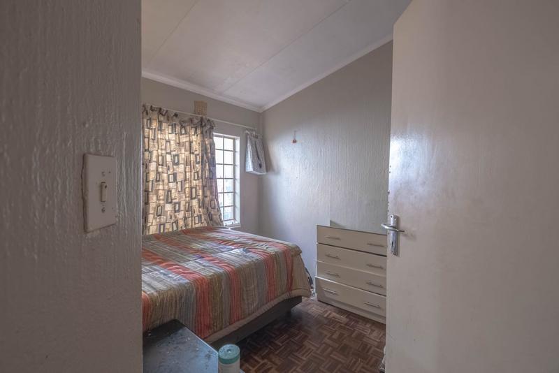 6 Bedroom Property for Sale in Bezuidenhout Valley Gauteng