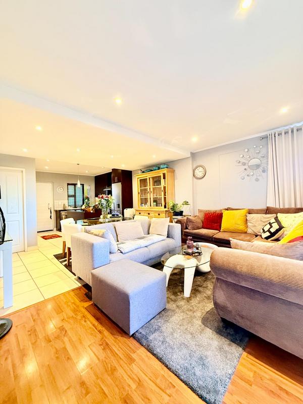 2 Bedroom Property for Sale in Morningside Gauteng