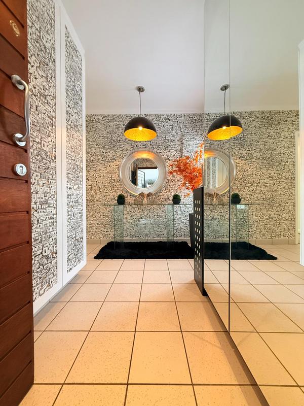 To Let 2 Bedroom Property for Rent in Sandhurst Gauteng