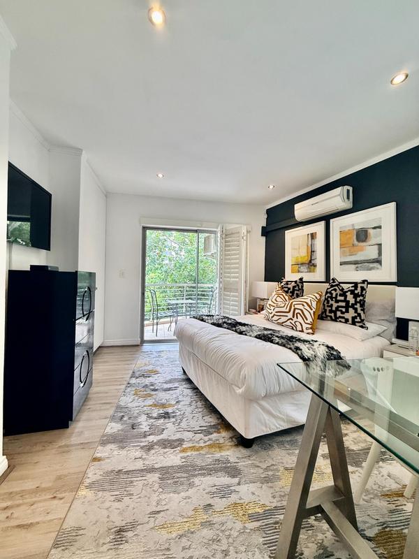 To Let 2 Bedroom Property for Rent in Sandhurst Gauteng