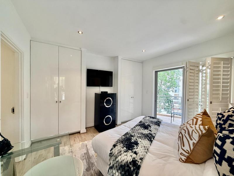 To Let 2 Bedroom Property for Rent in Sandhurst Gauteng