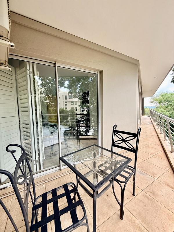 To Let 2 Bedroom Property for Rent in Sandhurst Gauteng