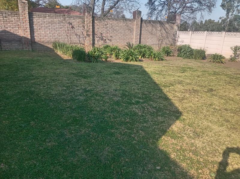 4 Bedroom Property for Sale in Morehill Gauteng
