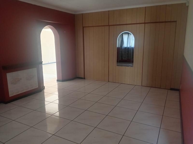 4 Bedroom Property for Sale in Morehill Gauteng