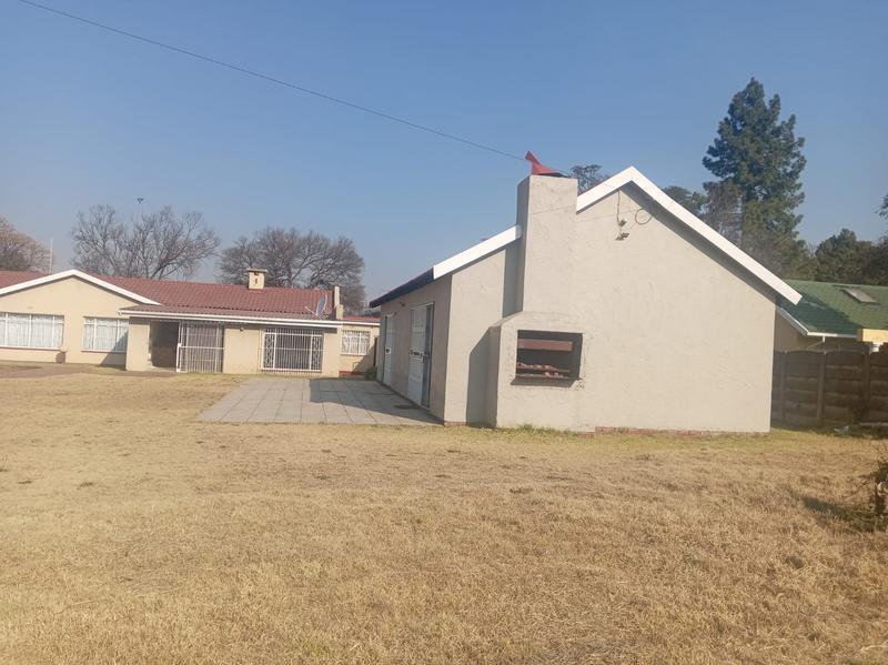 4 Bedroom Property for Sale in Morehill Gauteng