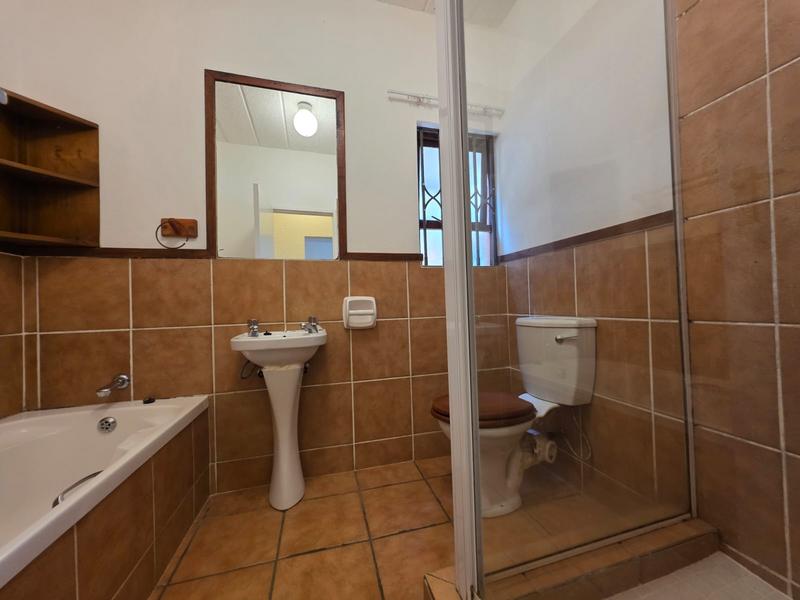 2 Bedroom Property for Sale in Sunninghill Gauteng