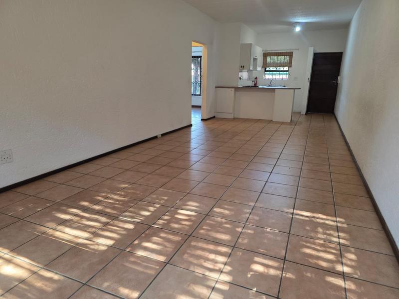 2 Bedroom Property for Sale in Sunninghill Gauteng