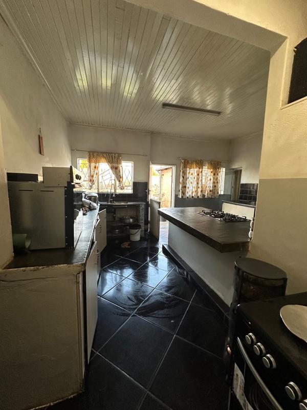 4 Bedroom Property for Sale in Petersfield Gauteng