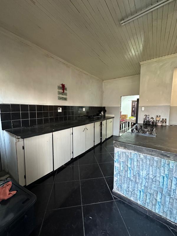 4 Bedroom Property for Sale in Petersfield Gauteng