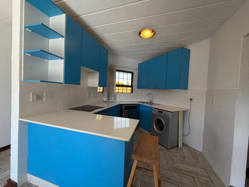 To Let 2 Bedroom Property for Rent in Glenvista Gauteng