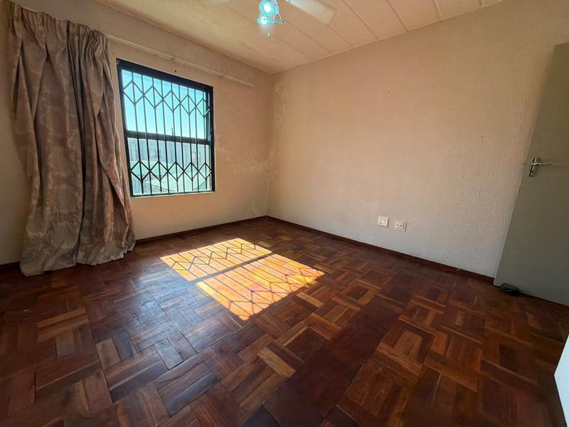To Let 2 Bedroom Property for Rent in Glenvista Gauteng