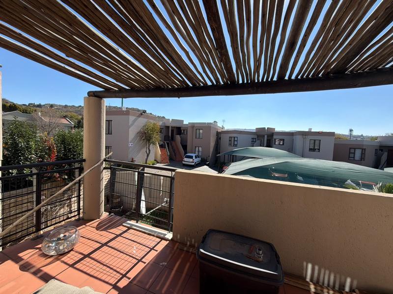 To Let 2 Bedroom Property for Rent in Glenvista Gauteng