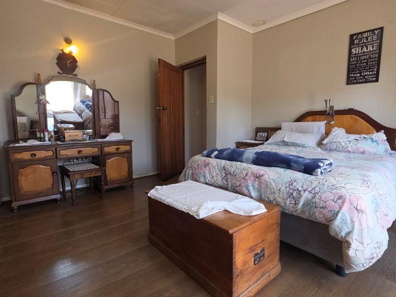 4 Bedroom Property for Sale in Brackendowns Gauteng