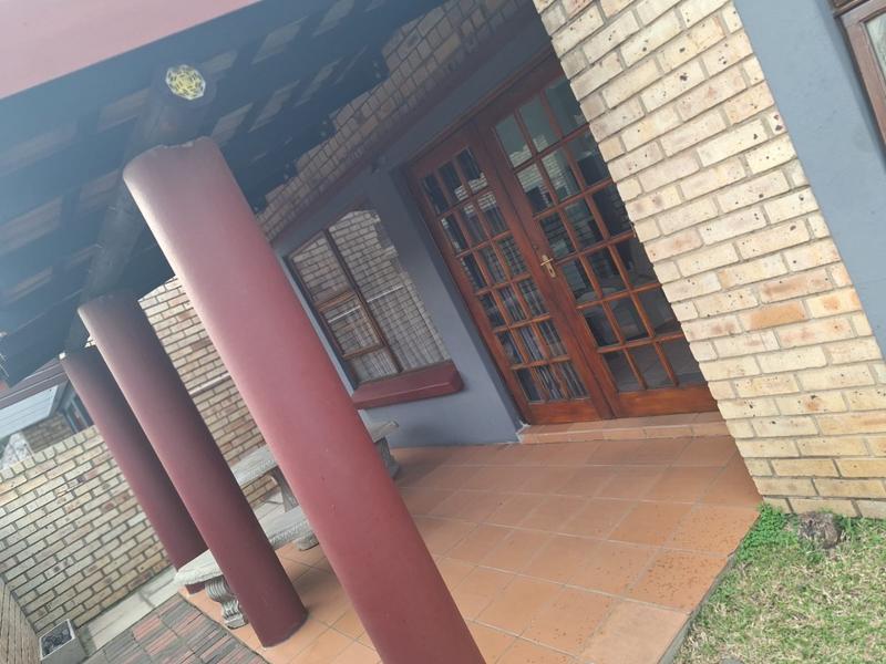 2 Bedroom Property for Sale in Vanderbijlpark SW 5 Gauteng