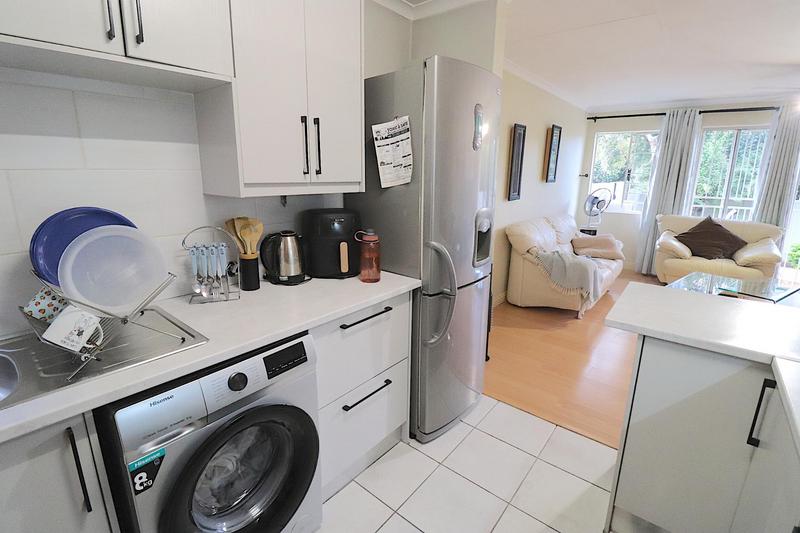 2 Bedroom Property for Sale in Sonneglans Gauteng