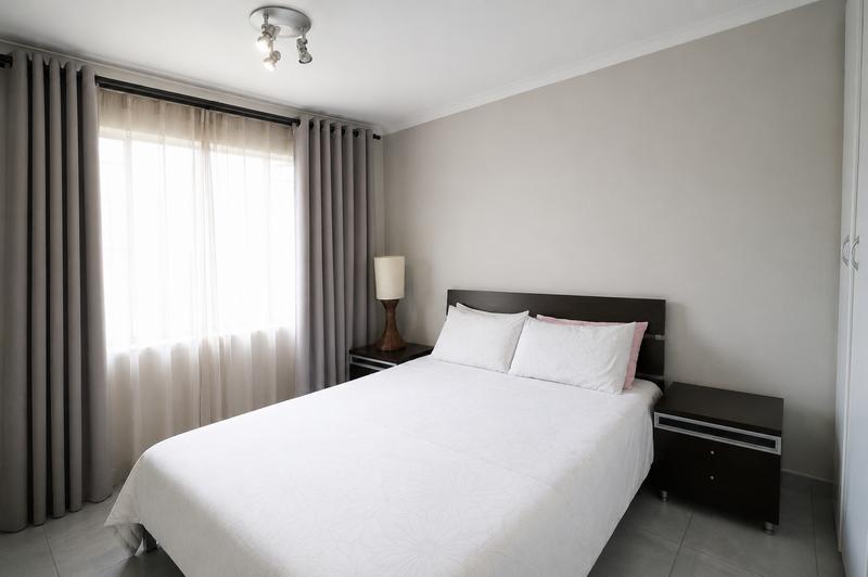 2 Bedroom Property for Sale in Sonneglans Gauteng