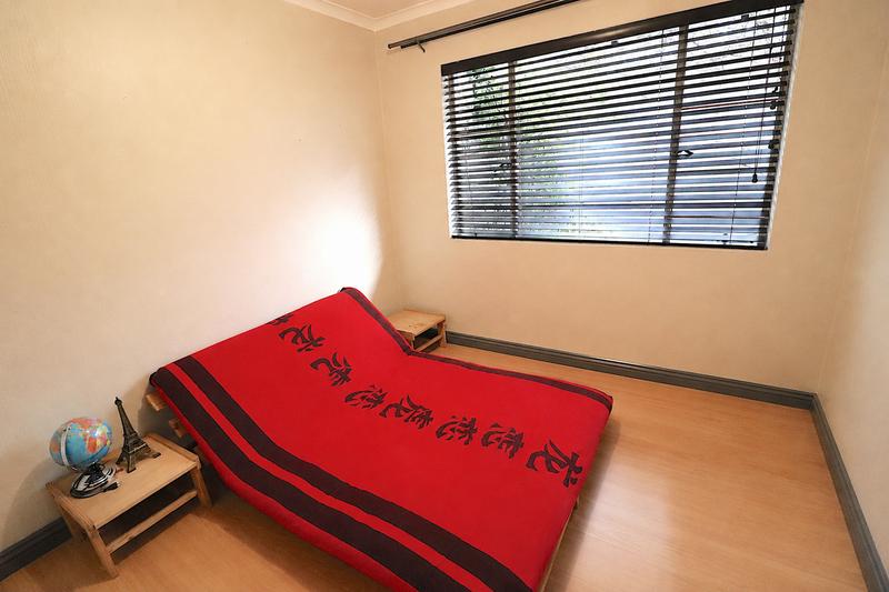 2 Bedroom Property for Sale in Sonneglans Gauteng
