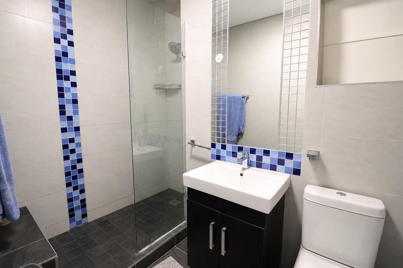 1 Bedroom Property for Sale in Lonehill Gauteng