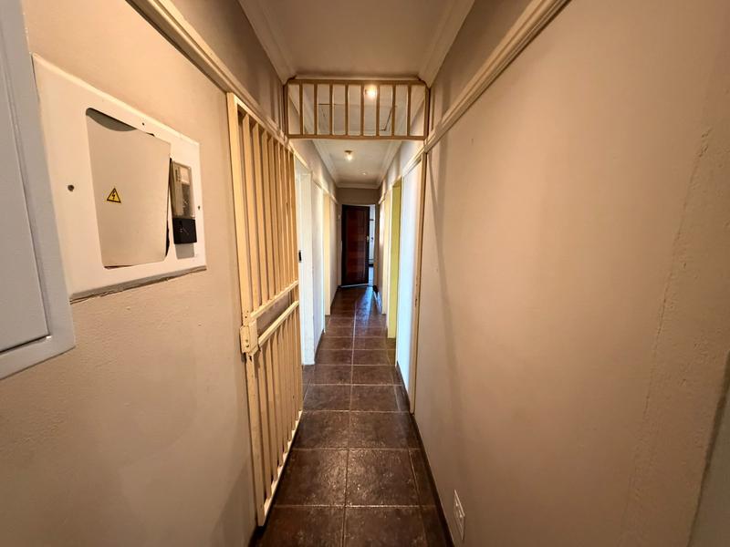 5 Bedroom Property for Sale in Golf Park Gauteng