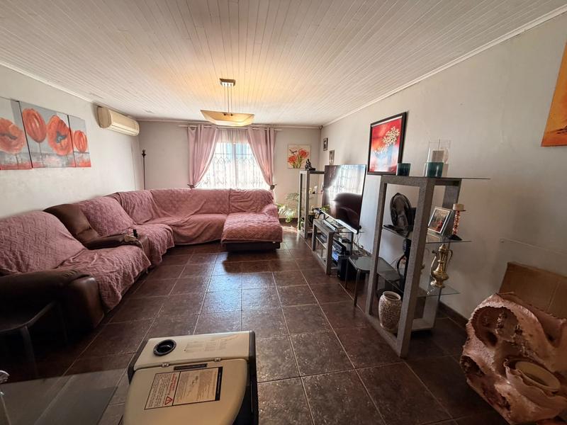 5 Bedroom Property for Sale in Golf Park Gauteng