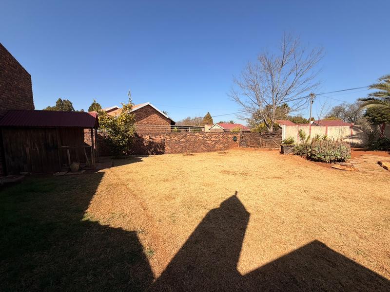 5 Bedroom Property for Sale in Golf Park Gauteng