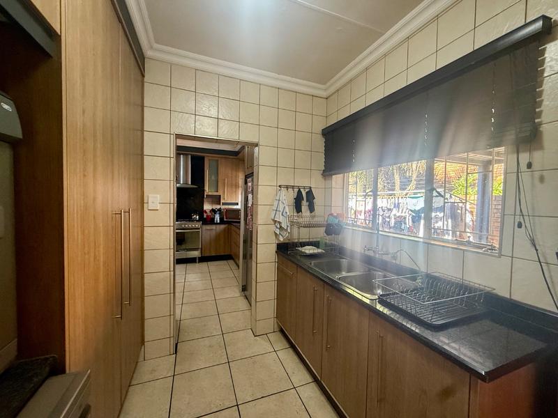 4 Bedroom Property for Sale in Vanderbijlpark SE 3 Gauteng