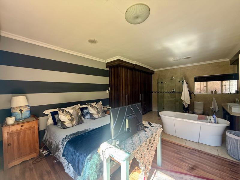 4 Bedroom Property for Sale in Vanderbijlpark SE 3 Gauteng