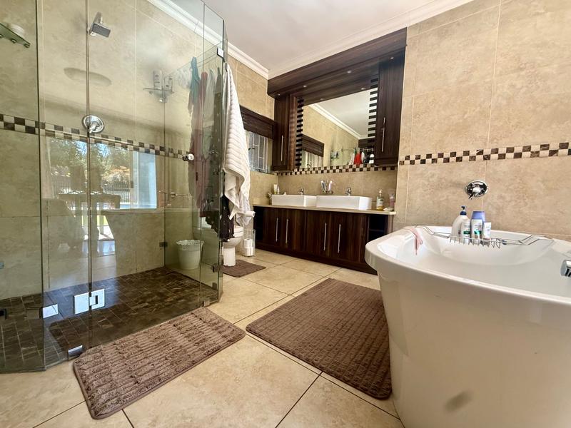 4 Bedroom Property for Sale in Vanderbijlpark SE 3 Gauteng