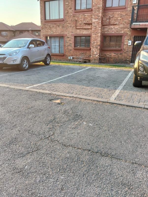3 Bedroom Property for Sale in Edleen Gauteng
