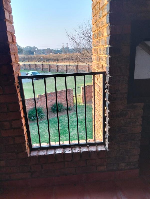 3 Bedroom Property for Sale in Edleen Gauteng