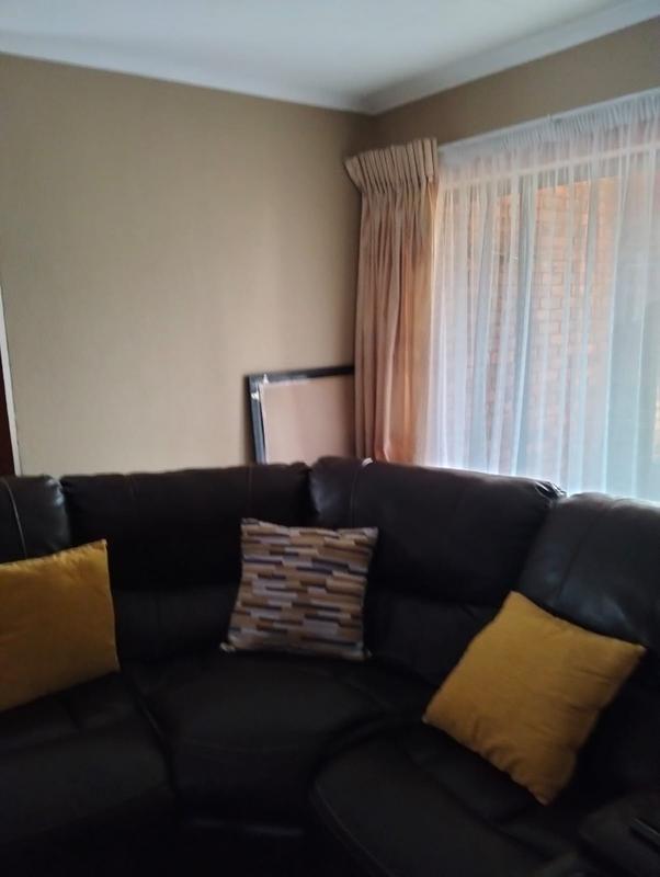 3 Bedroom Property for Sale in Edleen Gauteng