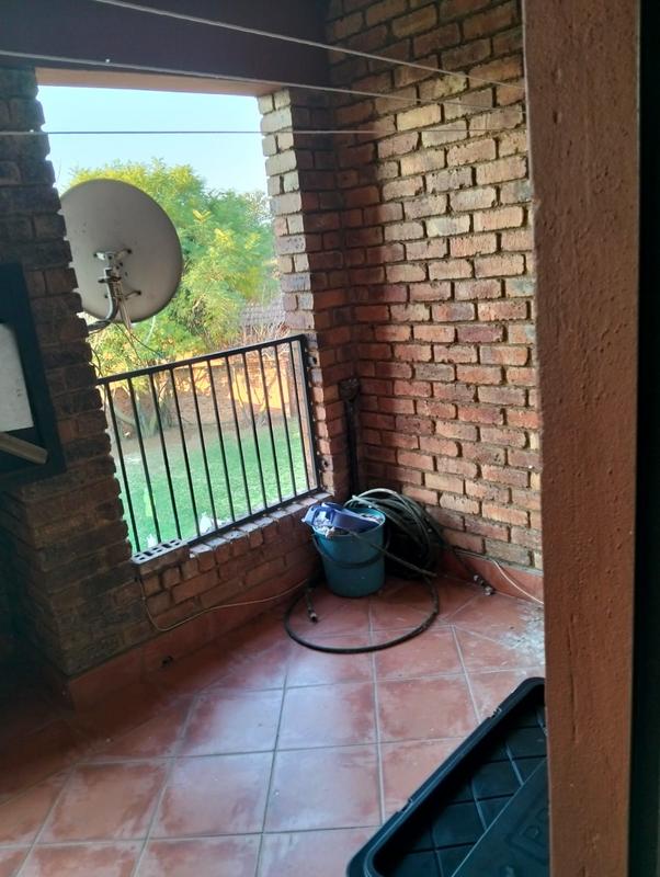 3 Bedroom Property for Sale in Edleen Gauteng