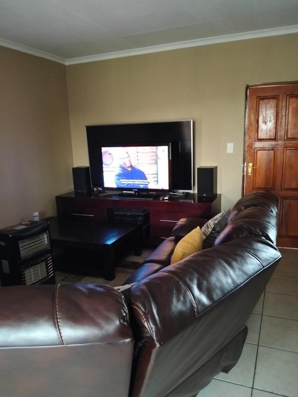 3 Bedroom Property for Sale in Edleen Gauteng