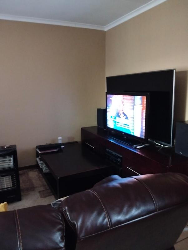 3 Bedroom Property for Sale in Edleen Gauteng