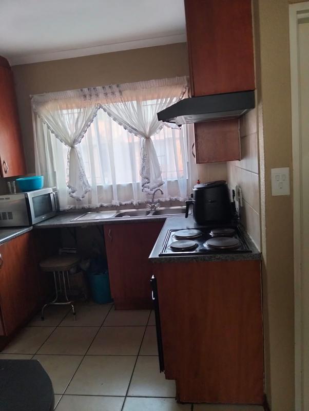 3 Bedroom Property for Sale in Edleen Gauteng